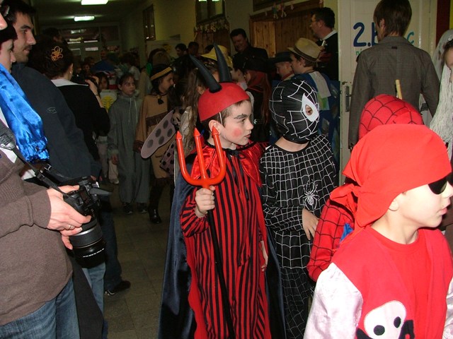 py30.JPG title=